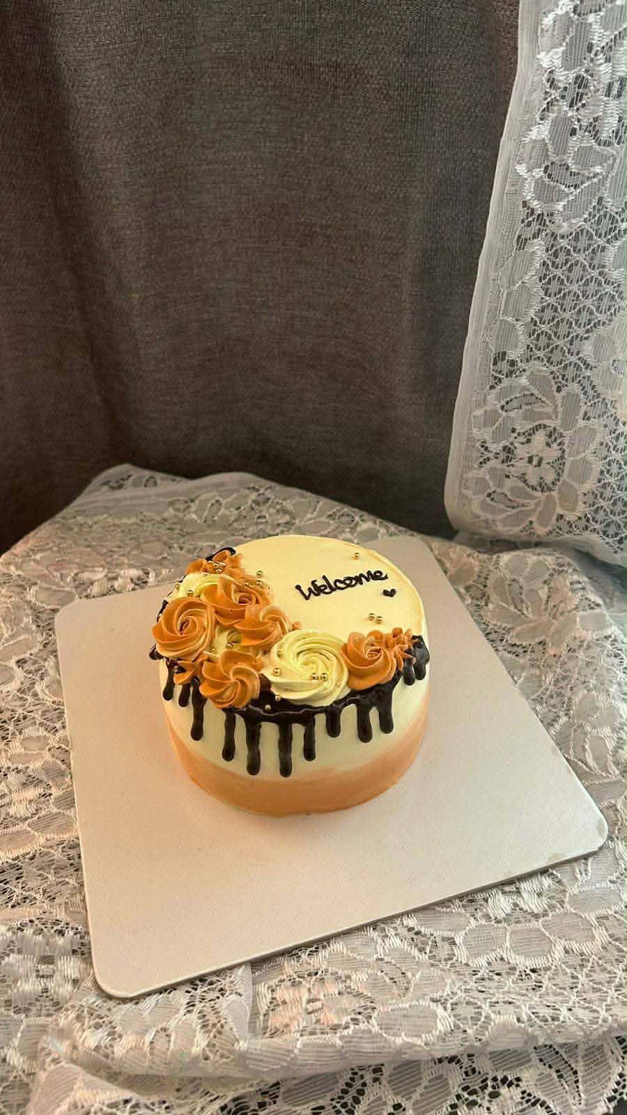 ঘরে তৈরি ভ্যানিলা কেক (১ পাউন্ড)