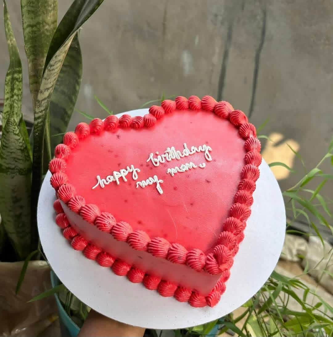 Home Made Red Velvelt Cake 1 Poun